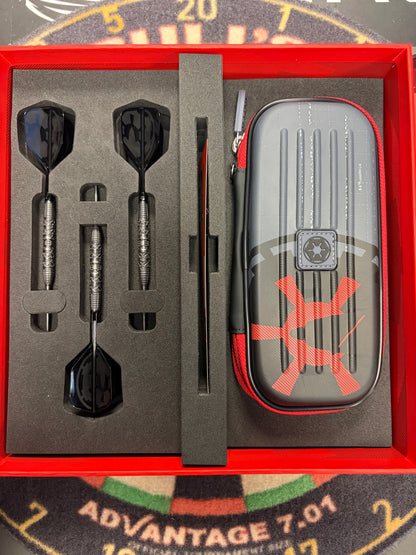 TARGET DARTH VADER 95% TUNGSTEN SECOND HAND 26G DARTS 8/10