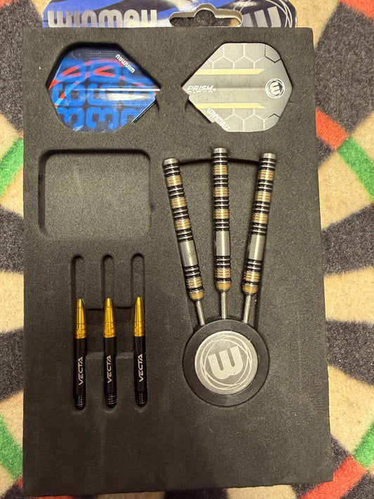Winmau Team 360 Nicholai Bado 23g Second Hand Darts 7/10