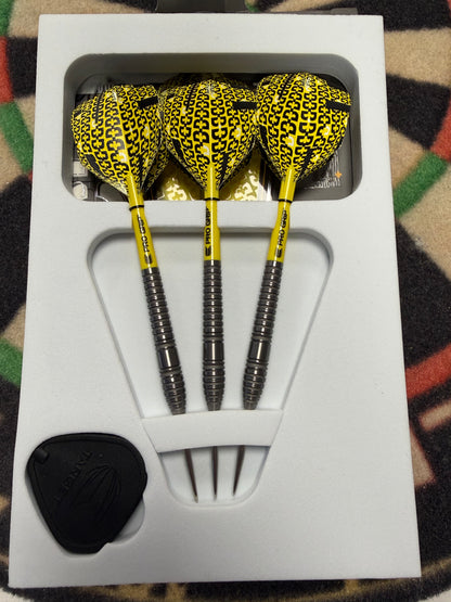 Target Bolide 02 22g Second Hand Darts 7/10